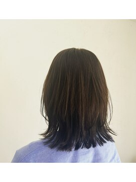 アコレ カリテ 草津店(ACCOLE qualite) 外ハネミディ