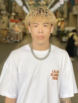 フジヤマバーバーショップ アジト(FUJIYAMA BARBER SHOP ajito) クルクルきのこ【藤本ユースケ】