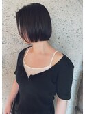 ぱつっと顎下ボブ