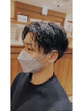 ヘアーズ ゼノン ルクアイーレ店(HAIR'S ZENON) ツーブロックセンターパート