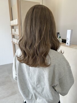 ミュゼプリュム(Musee plume) ブリーチ必須ベージュ