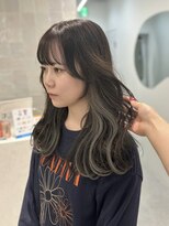 ローウェ 渋谷(Louwe)&nbsp;ホワイトグレージュイヤリングカラー