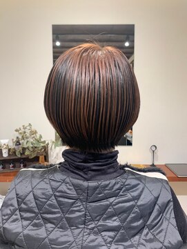 モーダアッカ(moda acca) ショートボブ×アンブレラカラー@20代30代40代