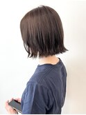 〇外ハネ×透明感ブラウン　大人可愛い軽やかボブ