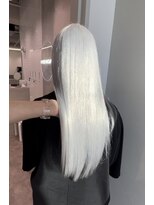 モニカ 原宿店(MONIQA)&nbsp;ホワイトカラー