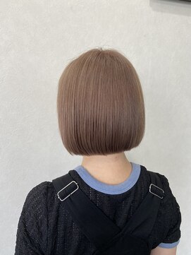 スピナー 武蔵小杉(Spinner) ミルクティーベージュ×ぱっつんボブ