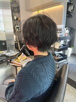 リベット(LIVET)&nbsp;緩めなパーマのショートボブ