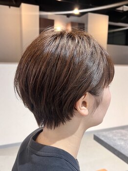 エクラ バイ キョウト(eclat by kyoto)の写真/「シンプルなのに目を惹く」大人女性に人気の上品ショート◇骨格や髪質に合わせ360度美しいシルエットに。