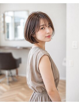 バグズ ヘアデザイン 桔梗が丘店(Baguz HAIR DESIGN) 前下がりショートボブ×シースルーバング×小顔ボブ