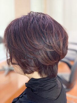 アークスヘアー 小顔見せで大人かわいい☆ピンクカラー×ひし形ショート