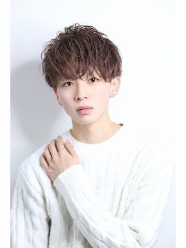 ザ サードヘアー 津田沼 (THE 3rd HAIR) コンパクトマッシュ　束感パーマ