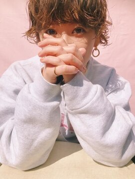 リヤン(Lien) くせ毛風ショート