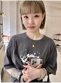 ホワイトブロンドミニボブぷつっとカット×ナチュラルハイトーン
