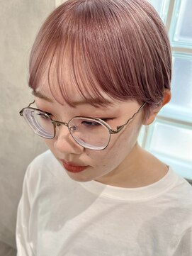 ハイプ(HYPE) 【Manae】ホワイトピンク×耳かけショート