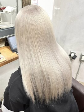 ロア 福岡天神本店(LORE) ダブルカラーベージュカラーケアブリーチカラーハイトーンカラー