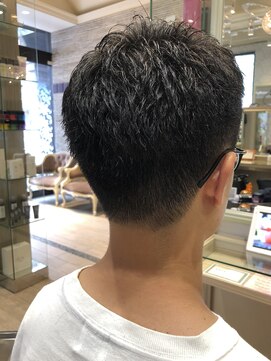 ビス リアン 川口店(Vis lien) ツーブロック刈り上げスキンフェードカットアッシュブラック