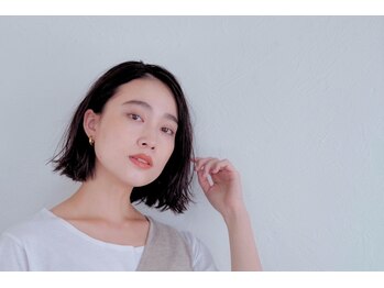 イロヘアミーサ 矢作店(ilo.hair mysa)の写真/岡崎市newOPEN♪美しく白髪を染める為製品に徹底的なこだわりを持ちハイライトで白髪をぼかす選択も◎