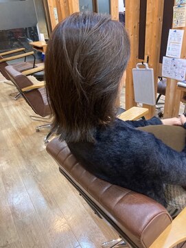 グランバイ アトリエドングリ(Grand × AtlierDonguri) お客様髪質改善データ1534(ブリーチ毛トーンダウン)