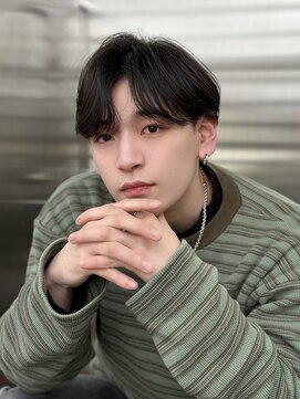 ジーナ 天神(Zina) センターパート/ブルーブラック 【メンズサロンZina 天神】