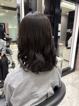 アピッシュ ギンザ(apish ginza) コテ巻き風パーマ/伸ばしかけパーマ#ミディアムパーマ