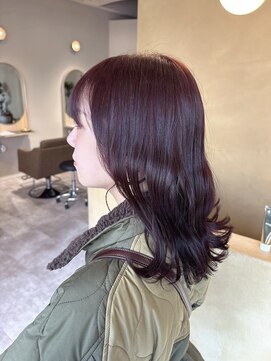 ロア(LORE) レッドブラウン/ボルドーカラー/暖色カラー/コテ巻き