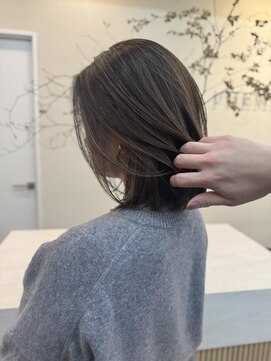 フェメ 立川(PHEME) 【大人ハイライトカラー】