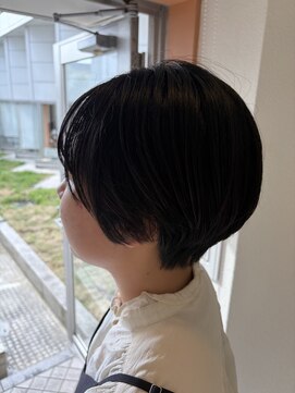 ネクサス NEXUS 丸みショート
