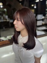 オヴィ(Ovi) 韓国アイドルのようなカシスレッド