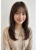 20代ミディアムレイヤースタイル