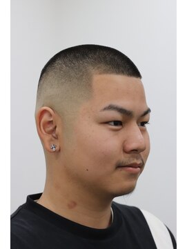 バーバーライラック(BARBER Lilac) バスカット（スキンフェード）