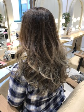 クレア本厚木(CREA) 外国人風　ブルージュ　グラデーション