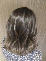 トリコ 梅田茶屋町店(trico) オシャレなハイライトカラー【トリコ梅田茶屋町店】