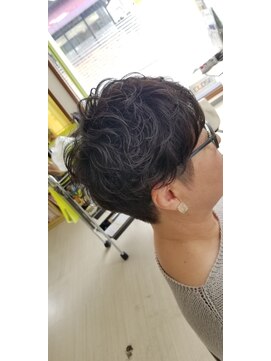 ヘアースペーストワ(Hair Space 108) 2ブロ 刈り上げ サイドはアシメで前回パーマを活かして☆