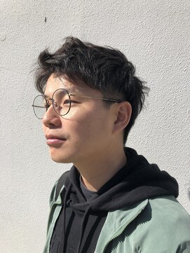 ユーシャイン(YOU SHINE) くせ毛風パーマのツーブロックショート