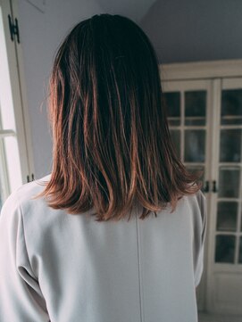 オートクチュールランコントレ(Haute Couture Rencontrer) 外国人風外ハネミディアム