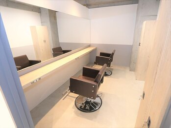 全席半個室northeast 登戸店