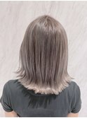 ハイトーングレージュ
