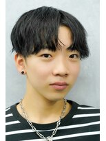 クロムトウキョウ ザ バーバー ネオン 新宿店(CHROM TOKYO the Barber ne/on) 黒髪コンマバングショート