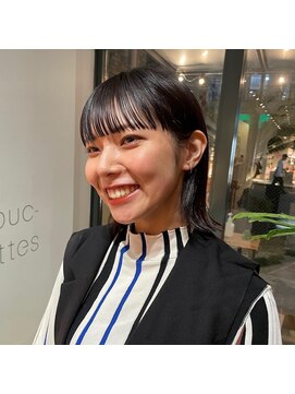 ブクレット(Bouclettes) 心斎橋　ミディアム　ワイドバング