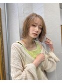 ベージュカラー