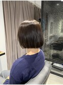 バッサリボブ×オリーブグレージュ