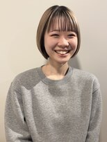 モーダアッカ(moda acca) アンブレラカラー × ショートボブ