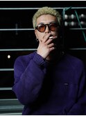 金髪ボウズ