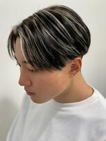 ハイライトセンターパートメッシュダブルカラーツーブロック