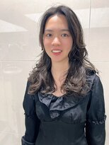 ピークアブー ワン(PEEK-A-BOO ONE)&nbsp;デジパデジタルパーマコテ巻風パーマ韓国ヘアレイヤーカット