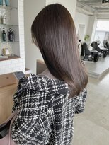 テラス 金沢(Terrace) ツヤ感のあるグレージュカラー【三盃】