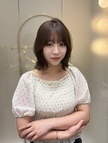 スリー(THREE)&nbsp;顔まわりカット×くびれスウィートボブ