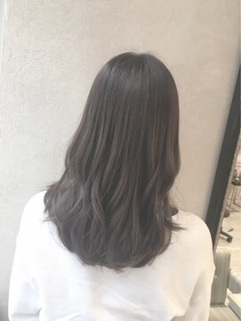 トリコ 梅田茶屋町店(trico) キラ水カラーでモノトーンベジュ 【トリコ梅田茶屋町店】