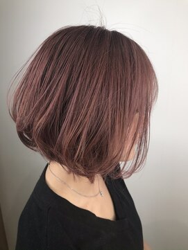 チェレ ロッソ 金剛店(Chere rosso) チェリーピンク×前下がりオトナボブ×イルミナカラー