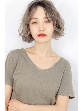 ラミ(L'ami) ホワイティーグレージュ & 小顔 ボブ ☆